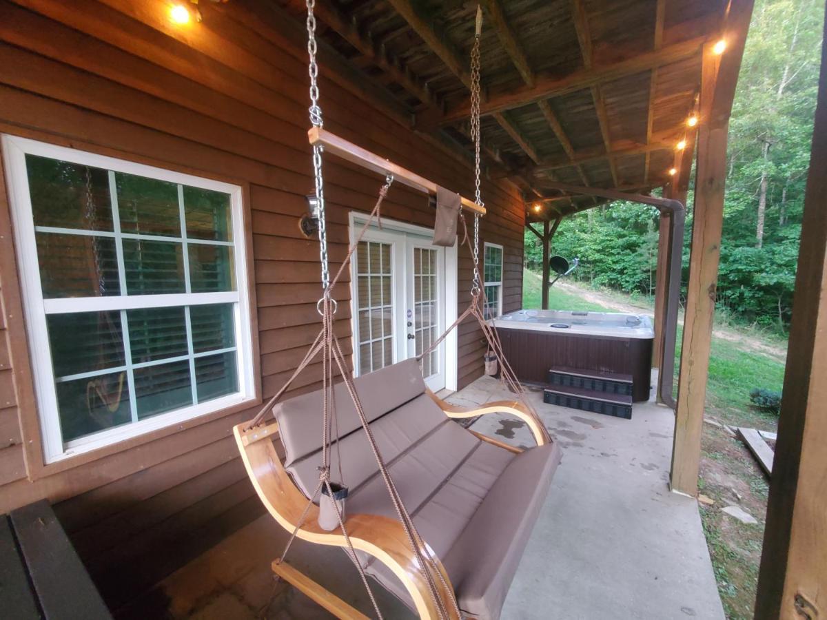 Smoky Mountain Cabin - Hot Tub - Fire Pit Murphy Exterior photo