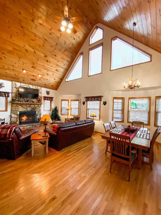 Smoky Mountain Cabin - Hot Tub - Fire Pit Murphy Exterior photo