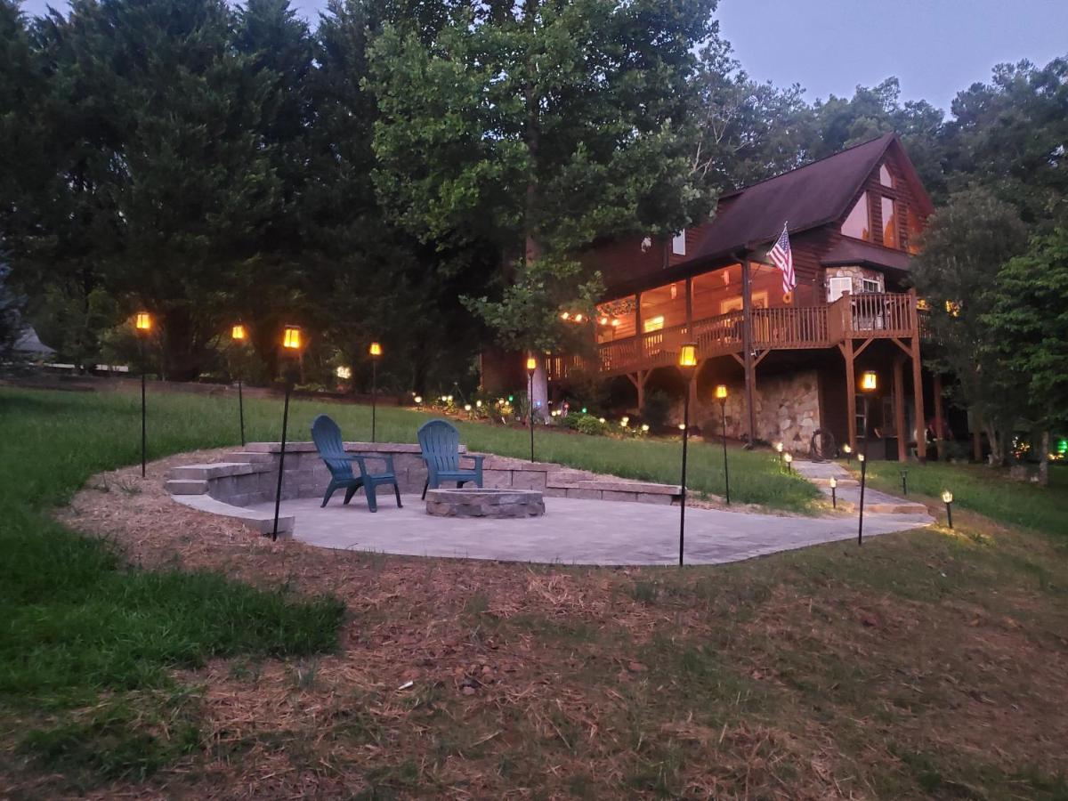 Smoky Mountain Cabin - Hot Tub - Fire Pit Murphy Exterior photo
