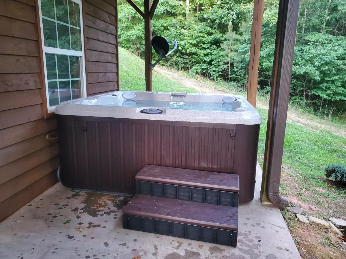 Smoky Mountain Cabin - Hot Tub - Fire Pit Murphy Exterior photo